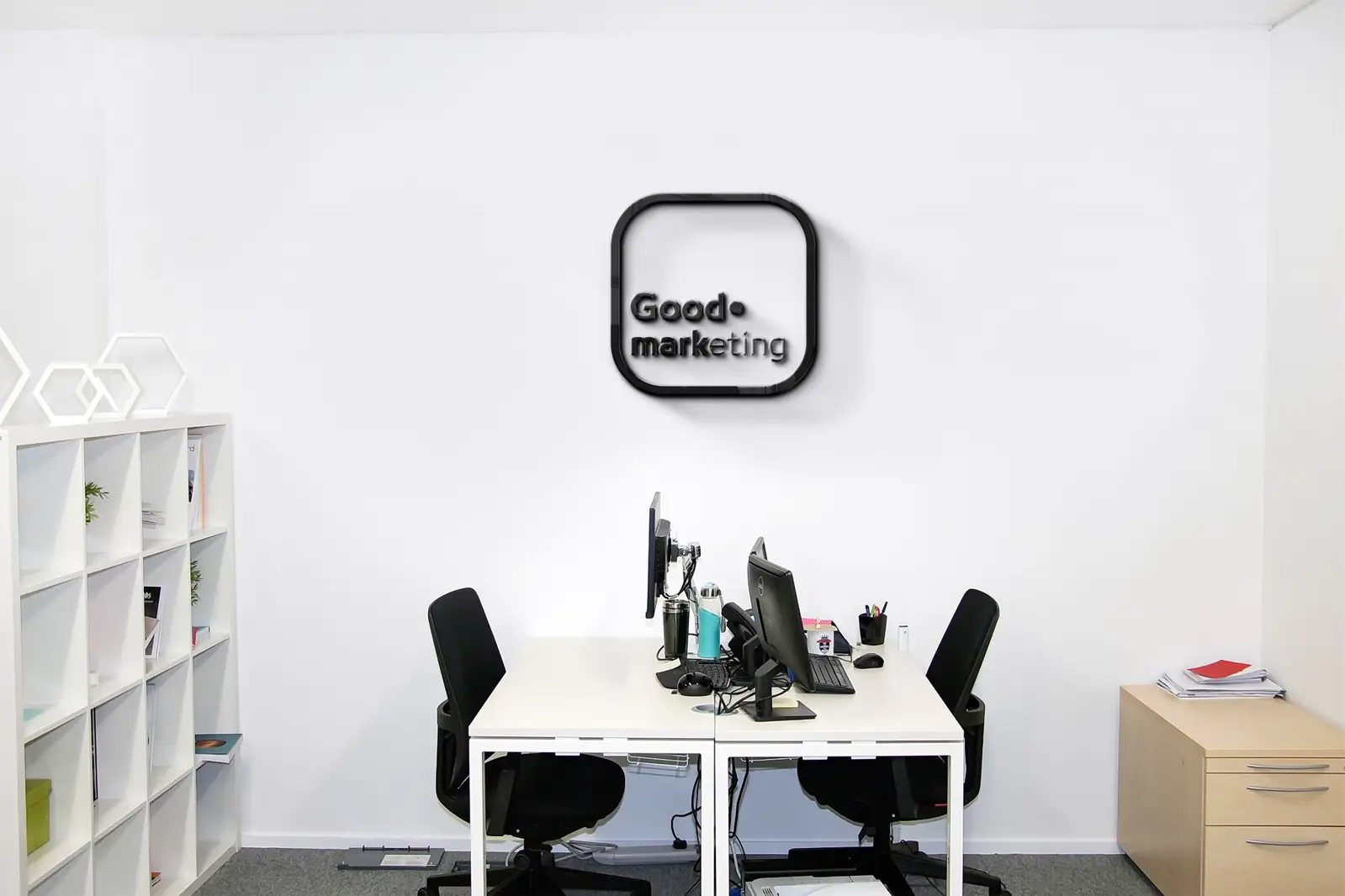 Good Marketing office wall logo application